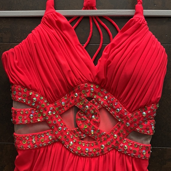 Camille La vie evening gown - Picture 2 of 9